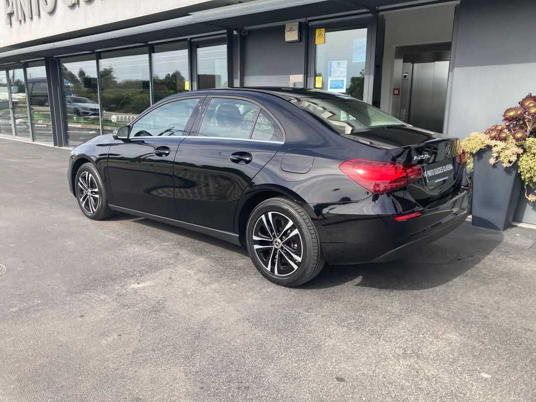 mercedes-benz-classe-a-2023-hibrido-a-gasolina-1332cc