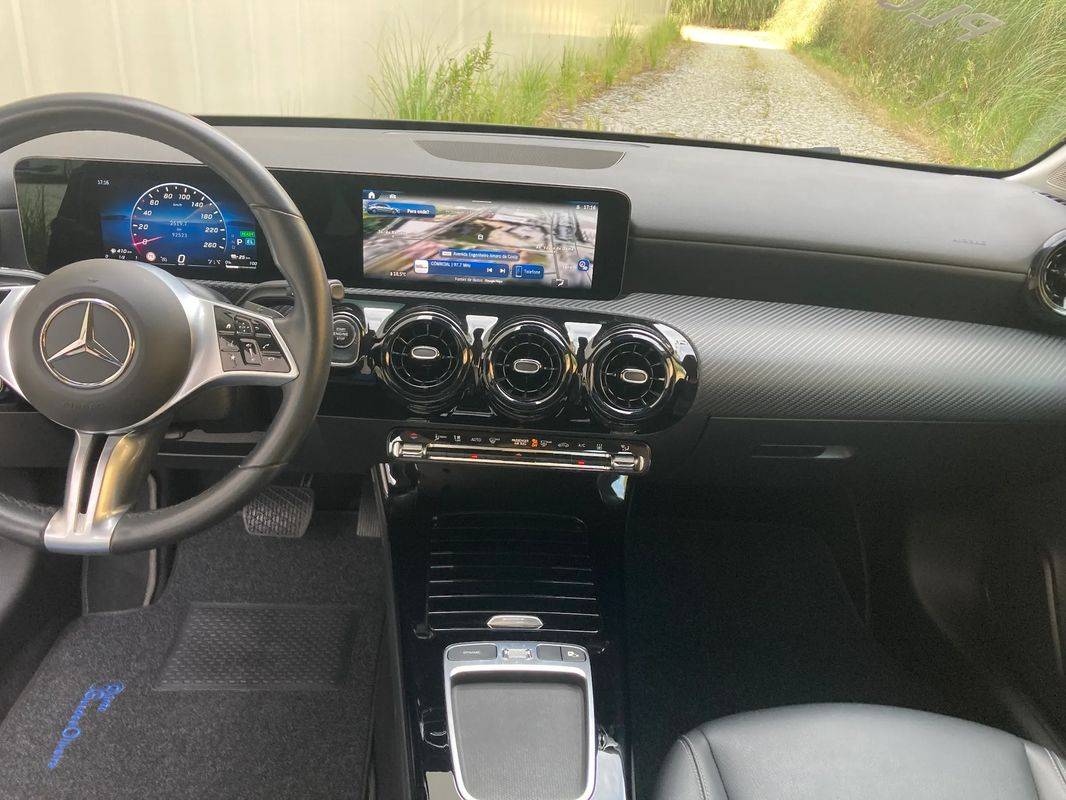 mercedes-benz-classe-a-2023-hibrido-a-gasolina-1332cc