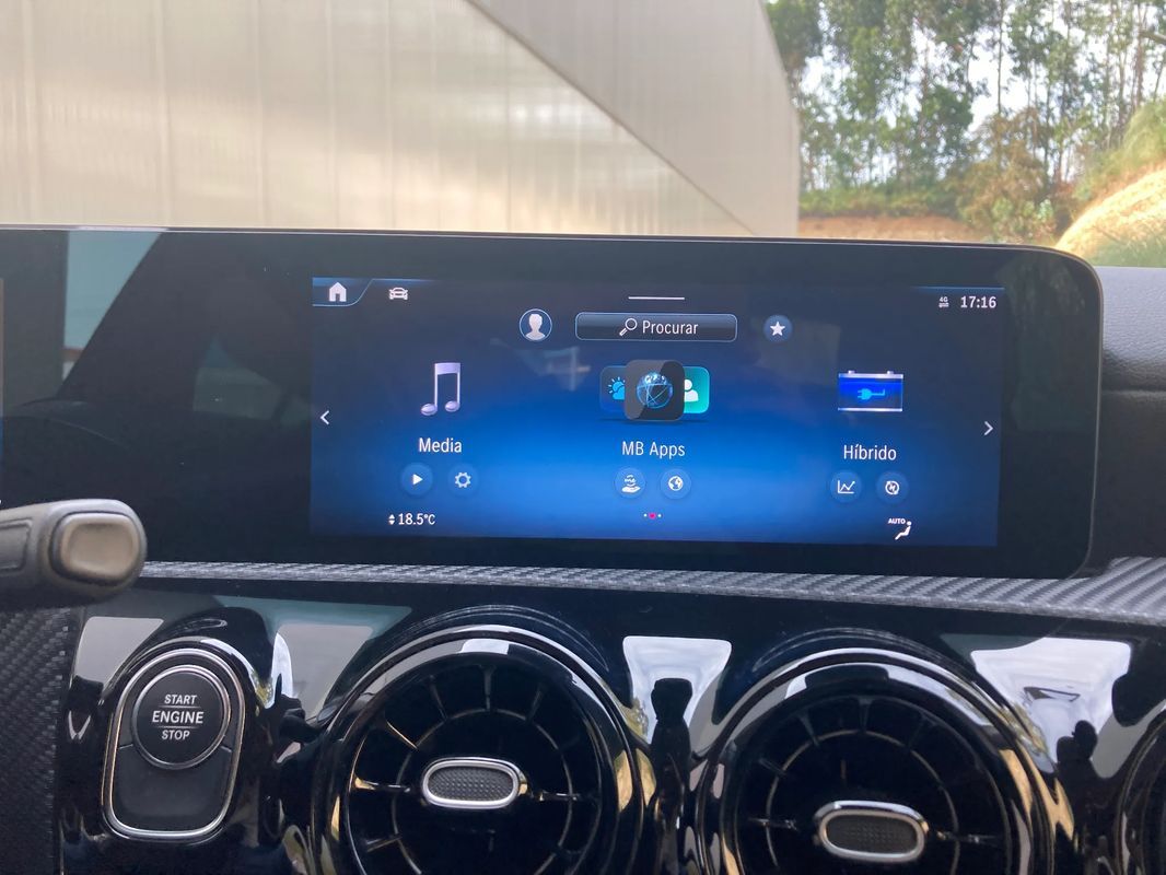 mercedes-benz-classe-a-2023-hibrido-a-gasolina-1332cc