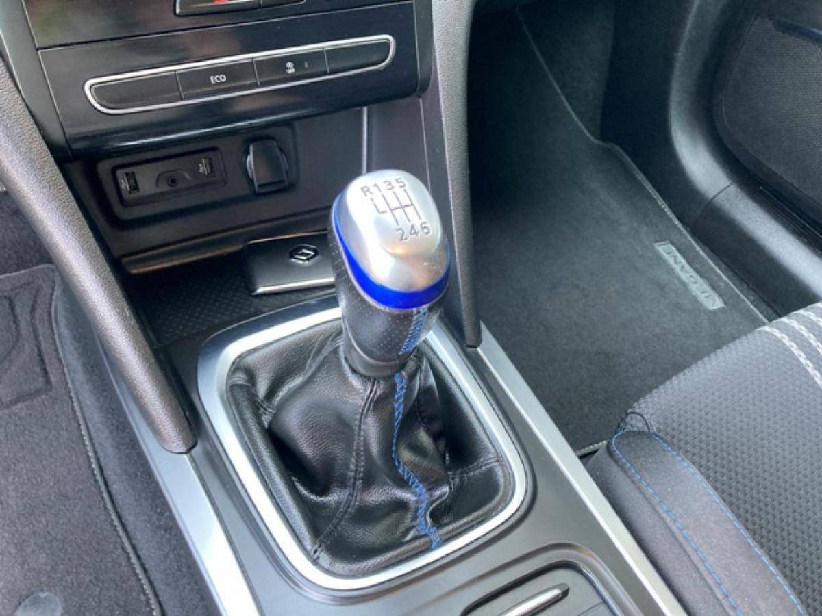 renault-megane-sport-tourer-2020-diesel-1461cc