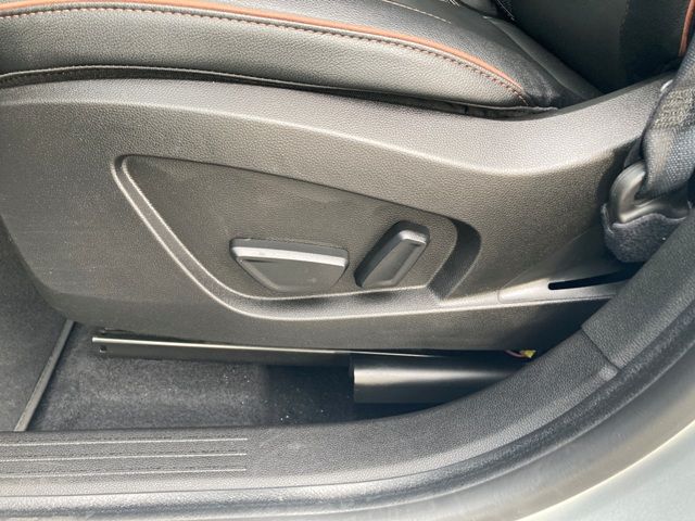 renault-captur-2023-hibrido-a-gasolina-1598cc