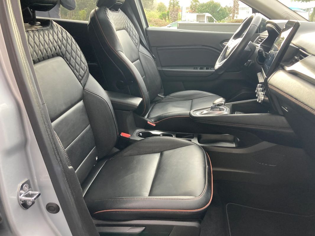 renault-captur-2023-hibrido-a-gasolina-1598cc