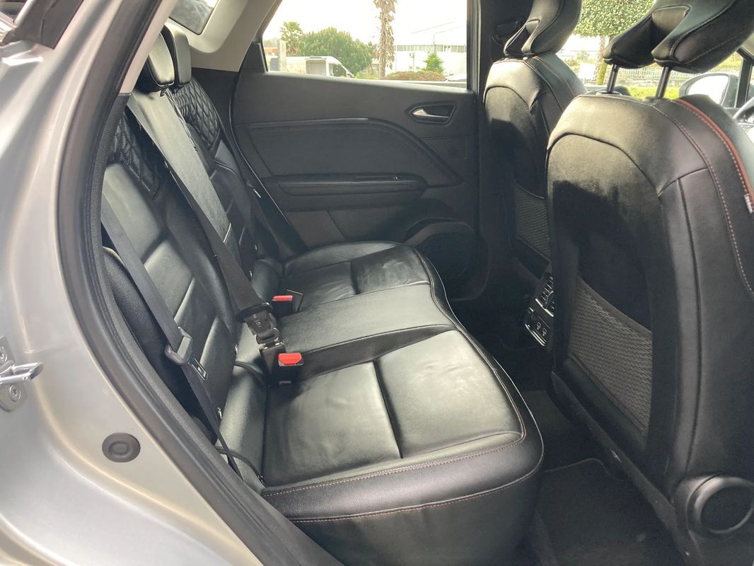 renault-captur-2023-hibrido-a-gasolina-1598cc