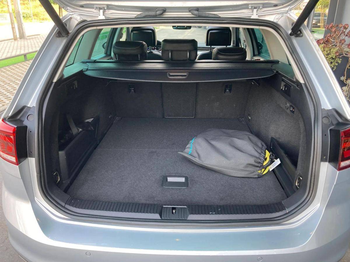 volkswagen-passat-variant-2022-hibrido-a-gasolina-1395cc