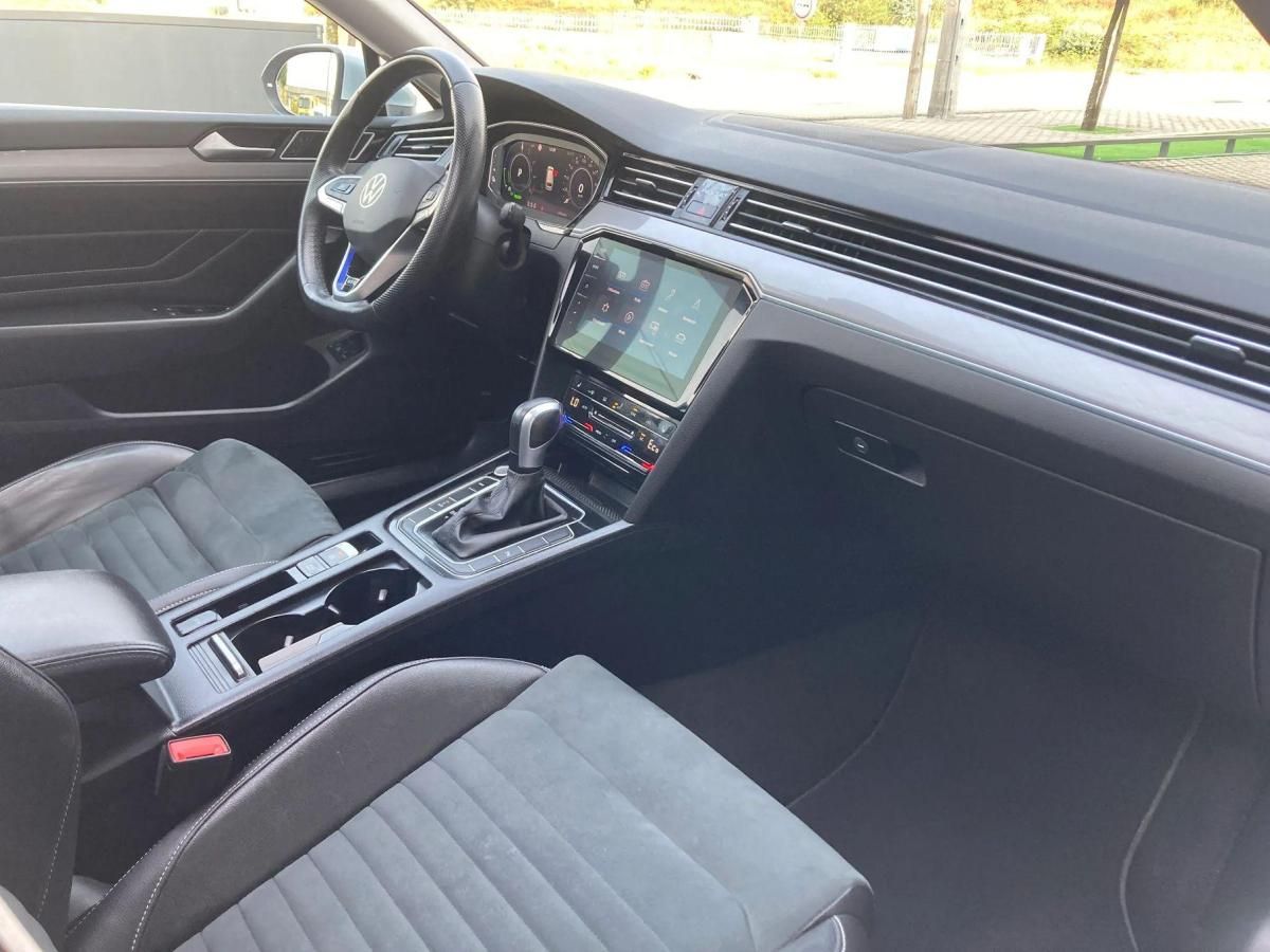 volkswagen-passat-variant-2022-hibrido-a-gasolina-1395cc
