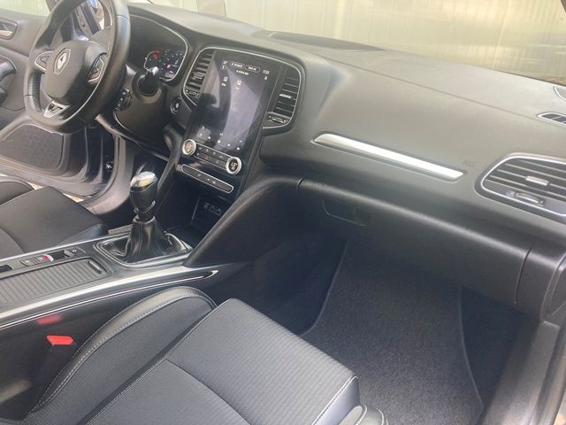 renault-megane-sport-tourer-2022-diesel-1461cc
