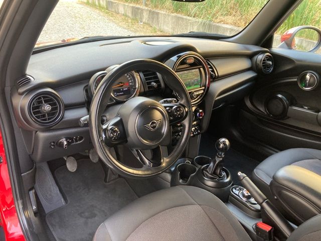 mini-cooper-d-2019-diesel-1496cc