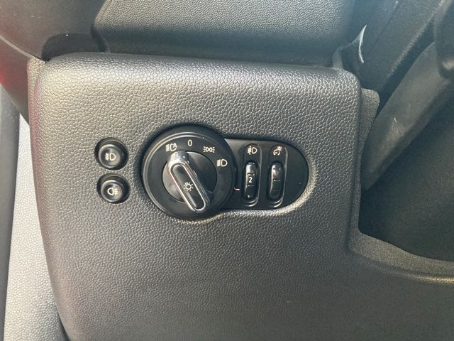 mini-cooper-d-2019-diesel-1496cc