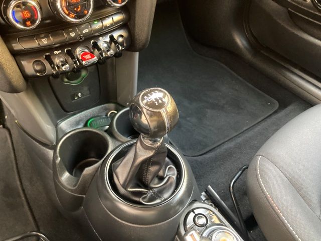 mini-cooper-d-2019-diesel-1496cc