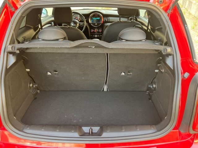 mini-cooper-d-2019-diesel-1496cc
