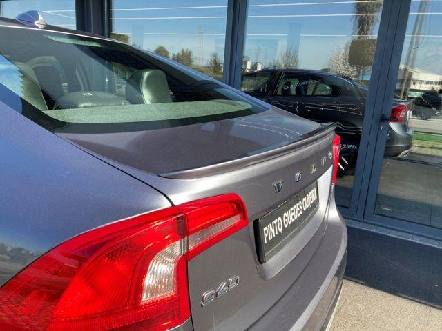 volvo-v60-cross-country-2017-diesel-1969cc