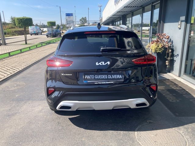 kia-xceed-2022-hibrido-a-gasolina-1580cc