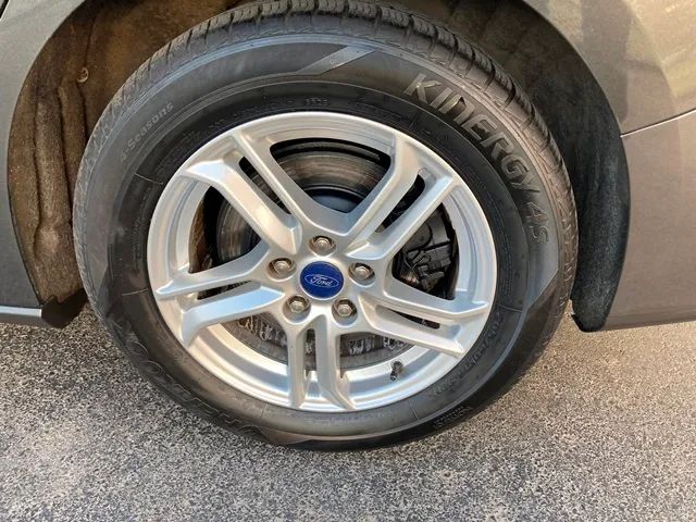ford-focus-sw-2021-diesel-1498cc