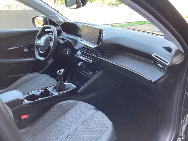 peugeot-208-2024-gasolina-1199cc