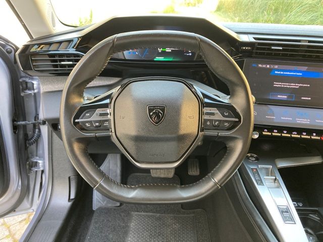 peugeot-308-sw-2022-hibrido-a-gasolina-1598cc