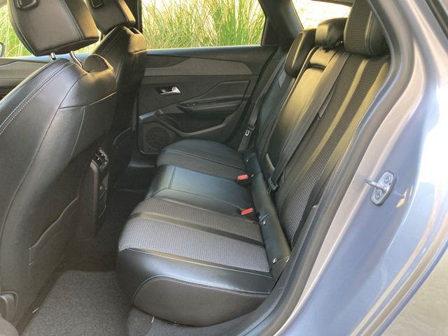 peugeot-308-sw-2022-hibrido-a-gasolina-1598cc