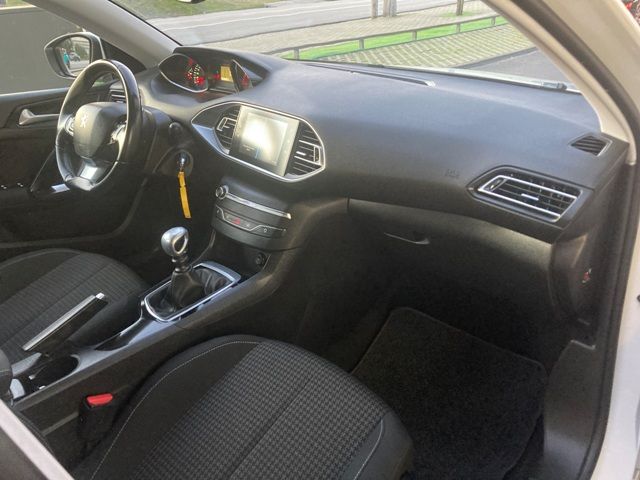 peugeot-308-2019-diesel-1499cc