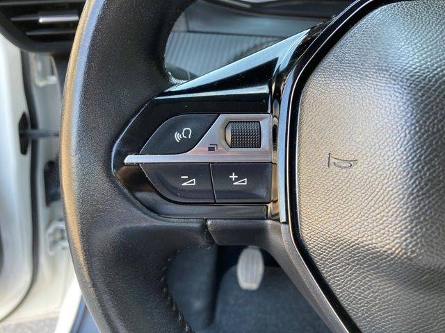 peugeot-208-2022-diesel-1499cc
