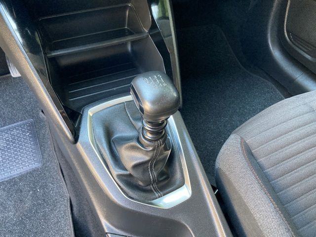 peugeot-208-2022-diesel-1499cc