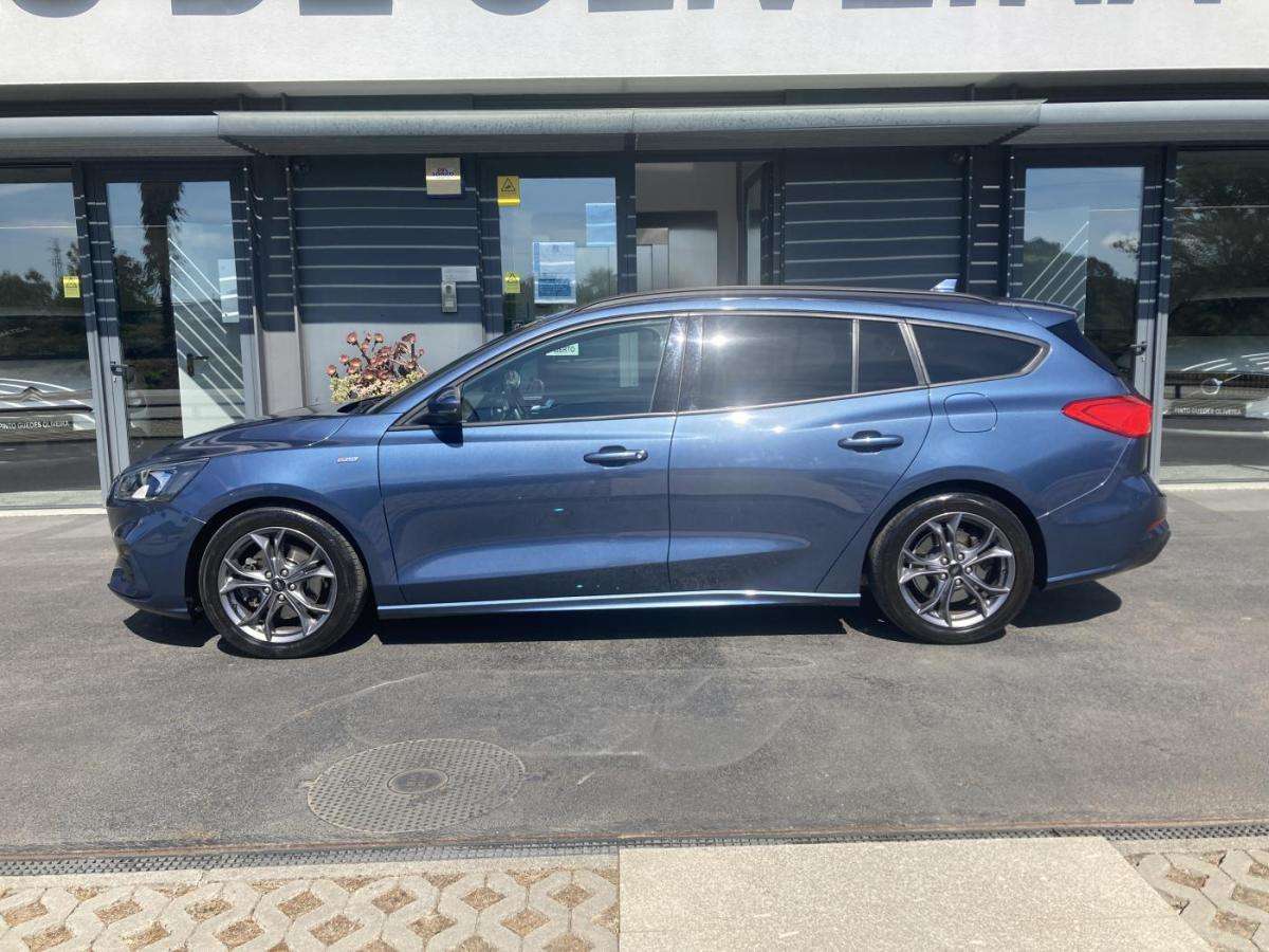 ford-focus-sw-2021-diesel-1499cc