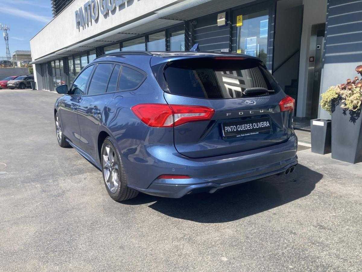 ford-focus-sw-2021-diesel-1499cc