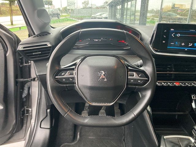 peugeot-208-2023-gasolina-1199cc