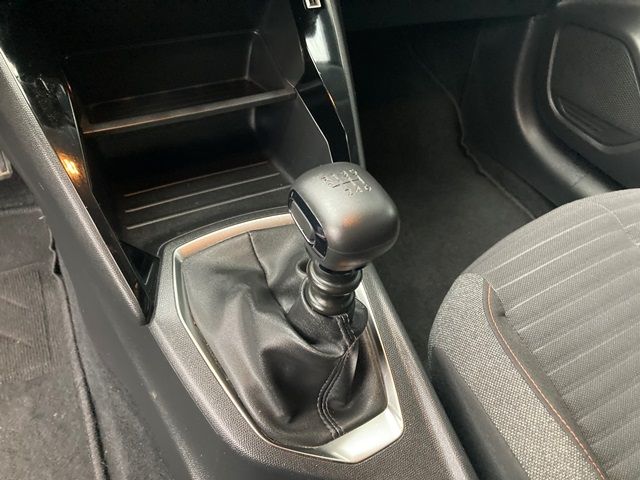 peugeot-208-2023-gasolina-1199cc