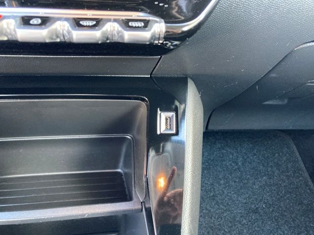 peugeot-208-2020-gasolina-1199cc