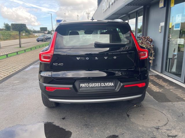 volvo-xc40-2022-hibrido-a-gasolina-1477cc