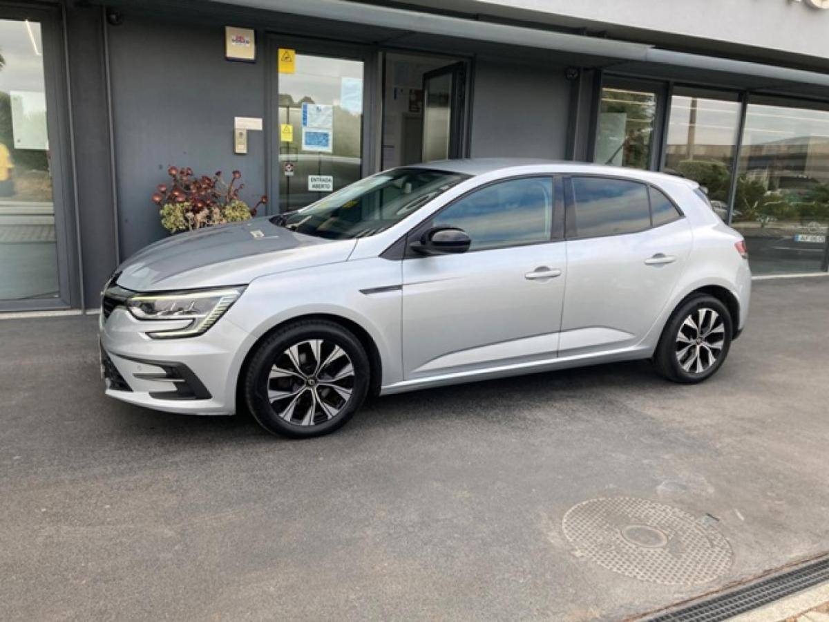 renault-megane-2022-diesel-1461cc