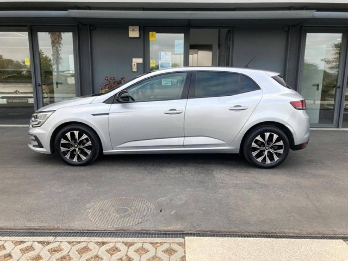 renault-megane-2022-diesel-1461cc