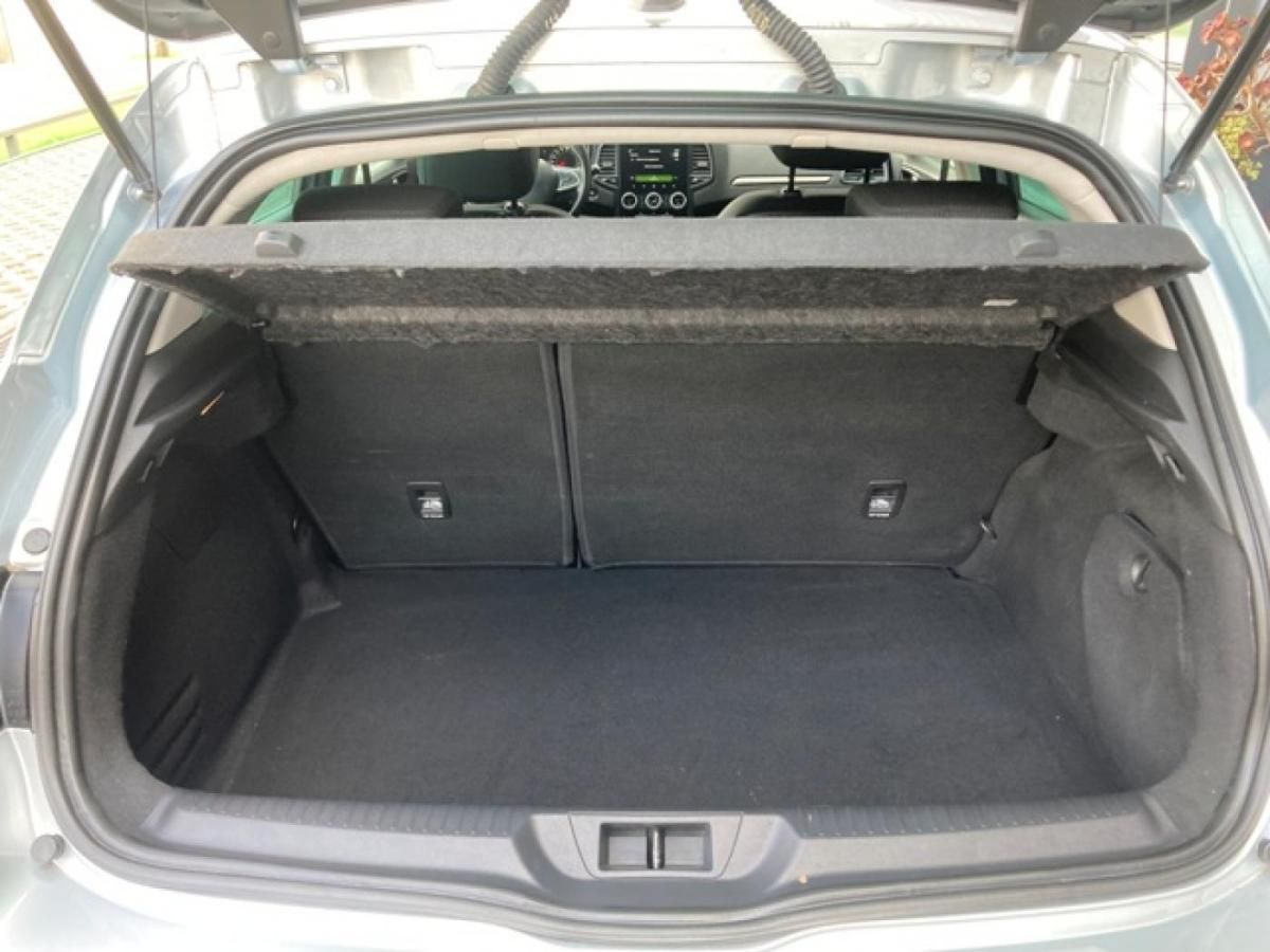 renault-megane-2022-diesel-1461cc