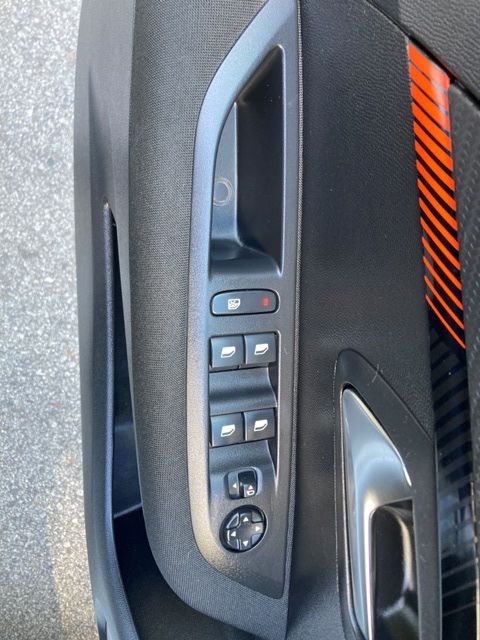peugeot-208-2022-diesel-1499cc