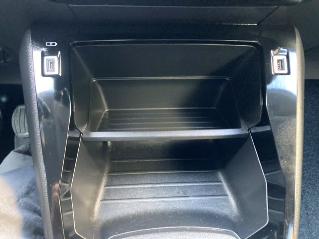 peugeot-208-2022-diesel-1499cc