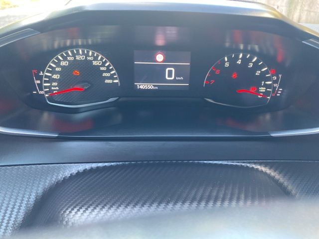 peugeot-208-2022-diesel-1499cc