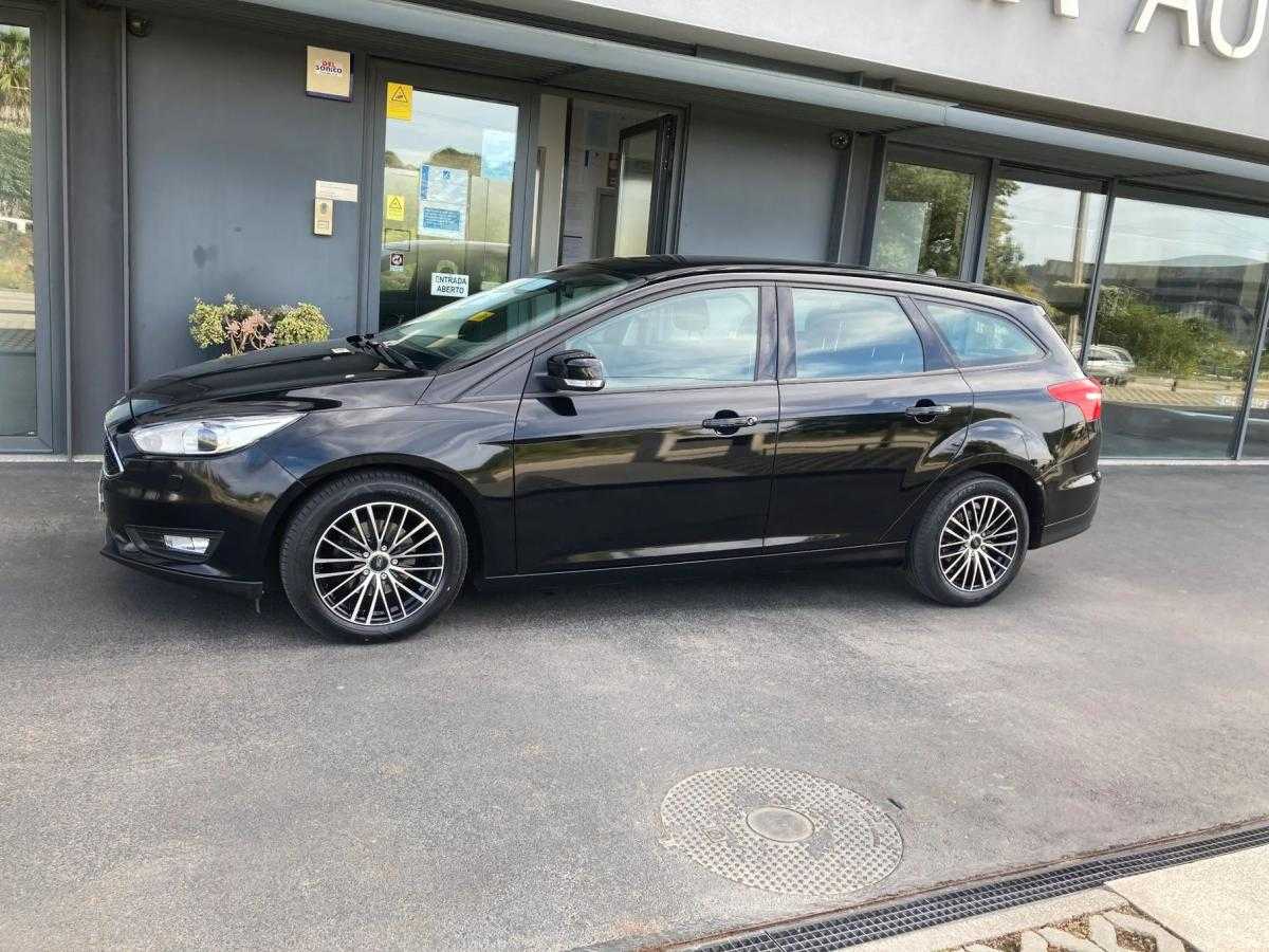 ford-focus-sw-2018-diesel-1499cc