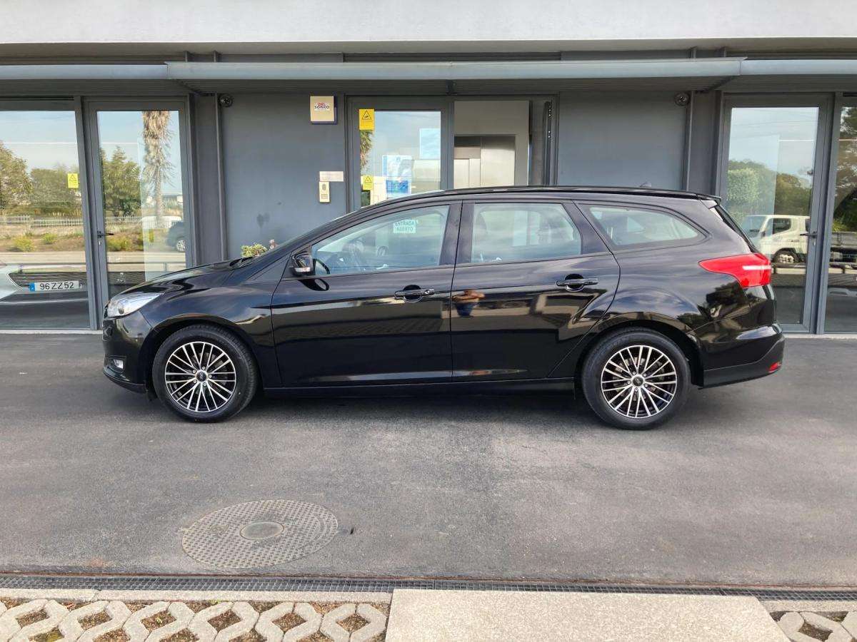 ford-focus-sw-2018-diesel-1499cc