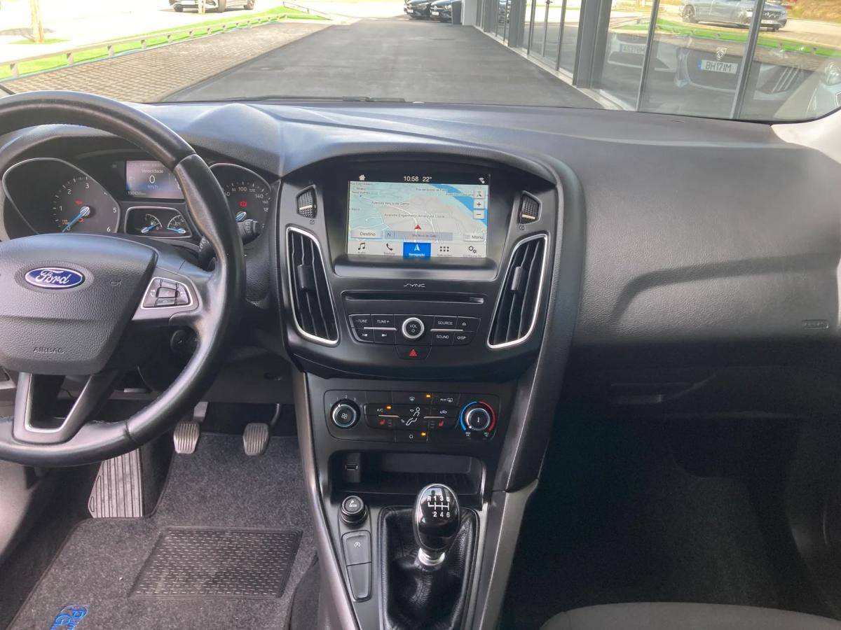 ford-focus-sw-2018-diesel-1499cc