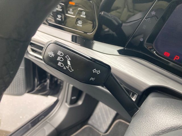 volkswagen-golf-variant-2020-diesel-1968cc