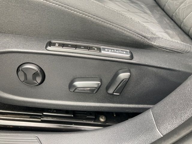 volkswagen-golf-variant-2020-diesel-1968cc