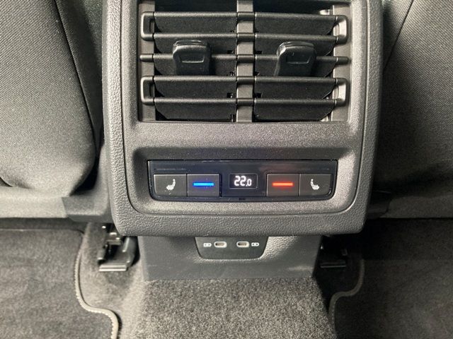 volkswagen-golf-variant-2020-diesel-1968cc