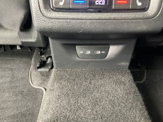 volkswagen-golf-variant-2020-diesel-1968cc