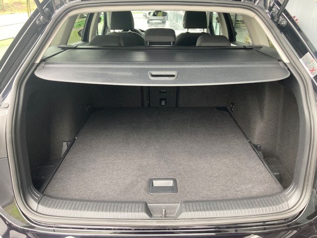 volkswagen-golf-variant-2020-diesel-1968cc