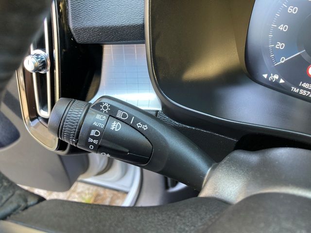 volvo-xc40-2020-hibrido-a-gasolina-1477cc