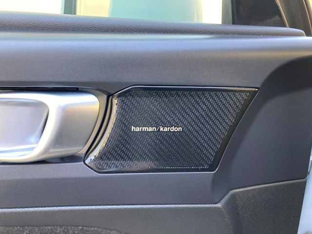 volvo-xc40-2020-hibrido-a-gasolina-1477cc