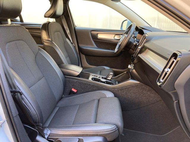 volvo-xc40-2020-hibrido-a-gasolina-1477cc