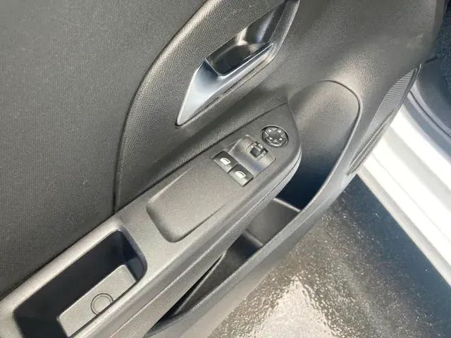 opel-corsa-2021-diesel-1499cc
