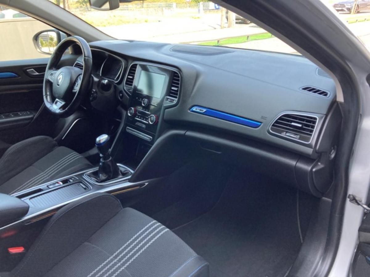 renault-megane-sport-tourer-2020-diesel-1461cc