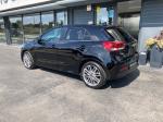 kia-rio-2023-gasolina-998cc