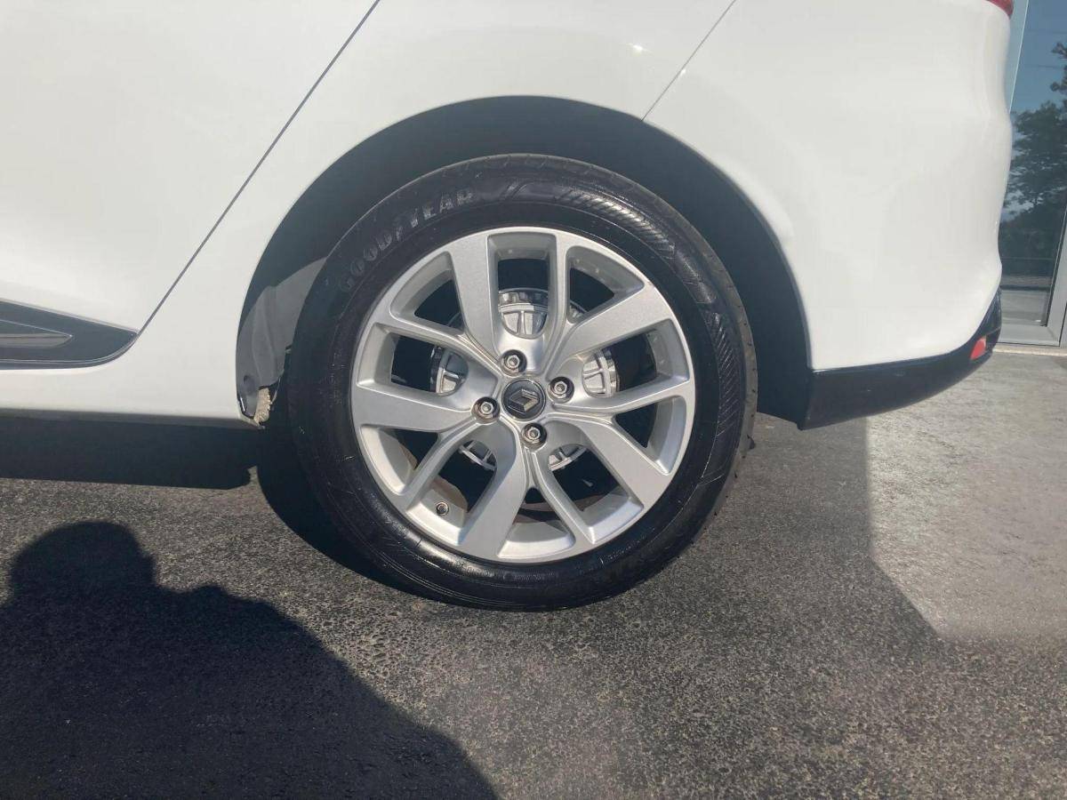 renault-clio-sport-tourer-2019-diesel-1461cc